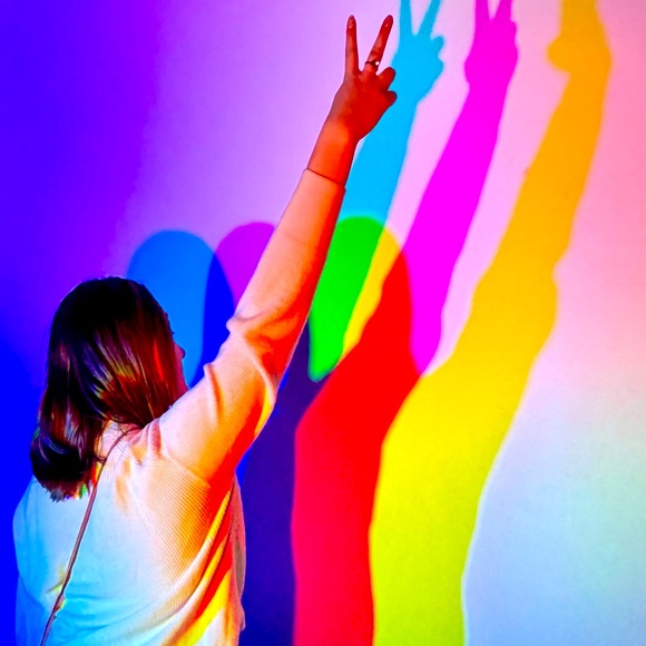 Meet your Posher, Ashley - Picture 1 of 3